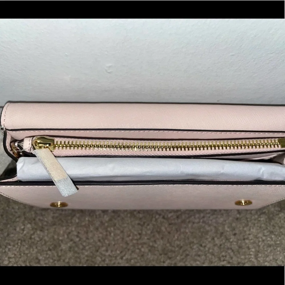 Michael Kors Crossbody - Picture 3 of 3